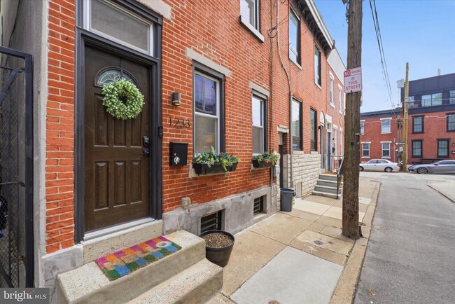 1233 E Colona St in Philadelphia, PA - Building Photo - Building Photo