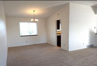 2015 Chapel Hills Dr in Colorado Springs, CO - Building Photo - Building Photo