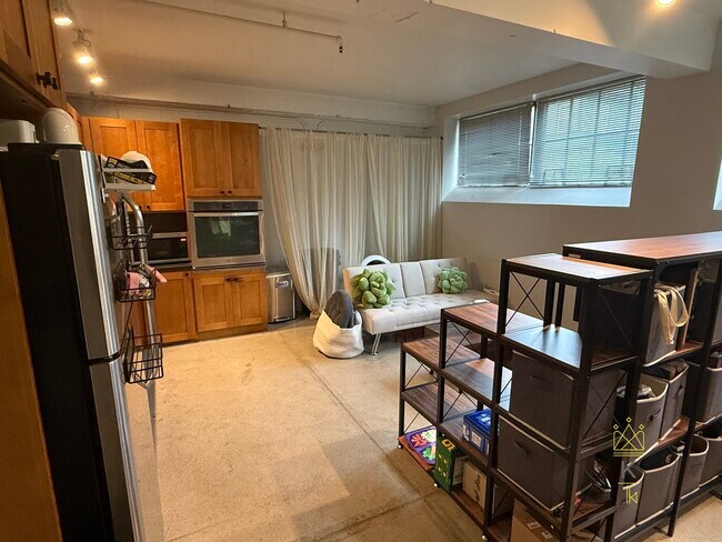 20 Sunnyside St in Boston, MA - Building Photo - Building Photo
