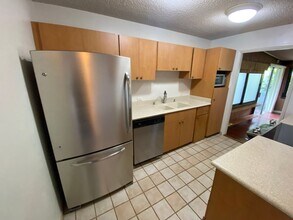 98-1114-1114 Kahapili St in Aiea, HI - Building Photo - Building Photo