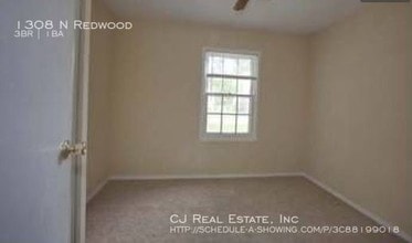 1308 N Redwood Dr in Independence, MO - Building Photo - Building Photo