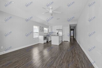806 N Broughton St in Sherman, TX - Building Photo - Building Photo