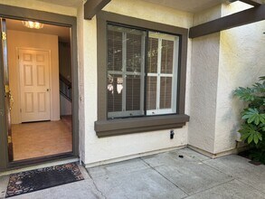 519 Pimlico Ct in Walnut Creek, CA - Foto de edificio - Building Photo