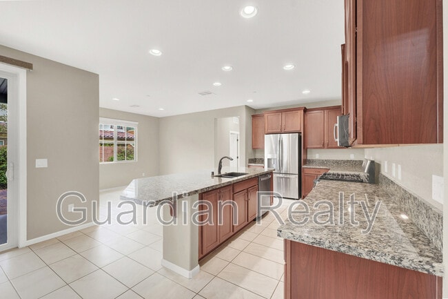 2548 Sable Creek St in Henderson, NV - Building Photo - Building Photo