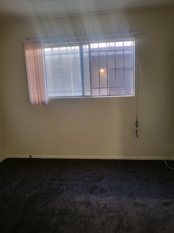 11617 Normandie Ave-Unit -2 in Los Angeles, CA - Foto de edificio - Building Photo