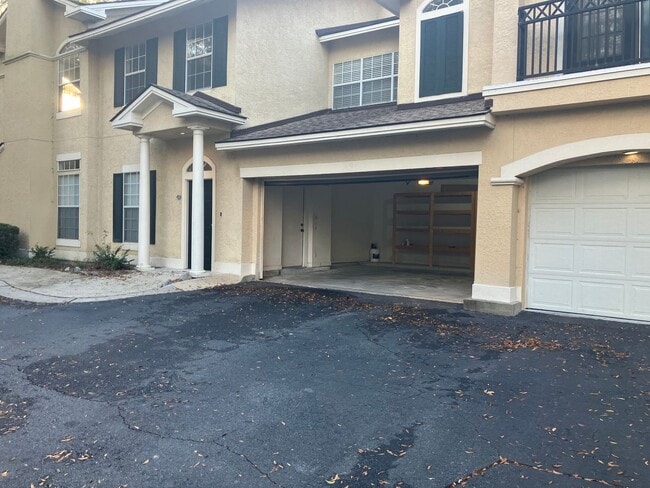 4 Indigo Run Dr in Hilton Head Island, SC - Building Photo - Building Photo