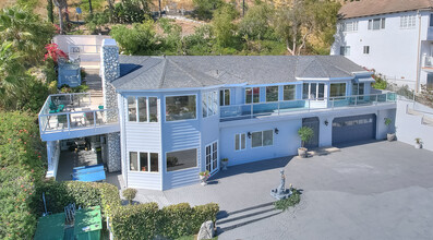 31727 Pacific Coast Hwy in Malibu, CA - Building Photo - Building Photo