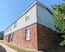 312 N Wilson Ave in Sand Springs, OK - Building Photo