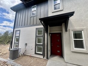 1928 Erin Loop in Colorado Springs, CO - Building Photo - Building Photo