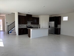 7122 Parkallen Ave in Las Vegas, NV - Building Photo - Building Photo