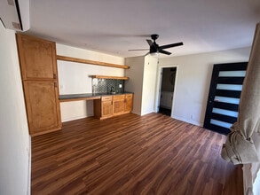 132 Palm Ave in National City, CA - Foto de edificio - Building Photo