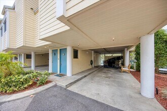1500 Sunset Rd in Tarpon Springs, FL - Building Photo - Building Photo