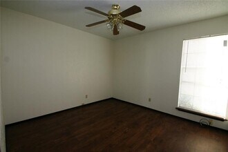6605 Bluestone St in Austin, TX - Building Photo - Building Photo
