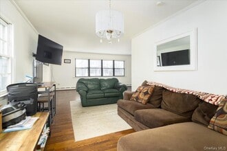 525 E Beech St, Unit 1st Fl in Long Beach, NY - Foto de edificio - Building Photo