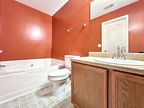 1406 Bayrose Cir in East Point, GA - Building Photo - Building Photo