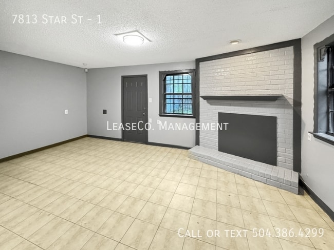 7813 Star St in New Orleans, LA - Foto de edificio - Building Photo