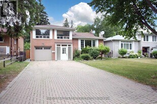 140 Wedgewood Dr in Toronto, ON - Building Photo