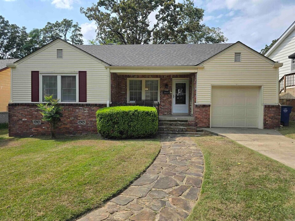3117 N Cypress St in North Little Rock, AR - Building Photo