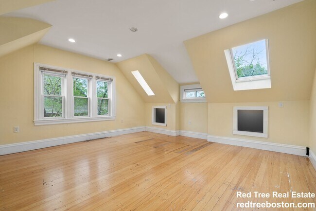 property at 11 Elko St