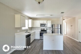 11215 Pecan Canyon in San Antonio, TX - Building Photo - Building Photo