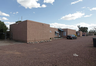 3623-3627 E Monte Vista Dr in Tucson, AZ - Building Photo - Building Photo