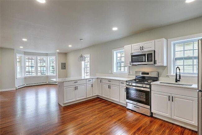 589 Public St in Providence, RI - Building Photo - Building Photo