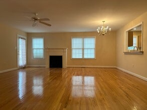155 Daniel Ct in Strasburg, VA - Building Photo - Building Photo