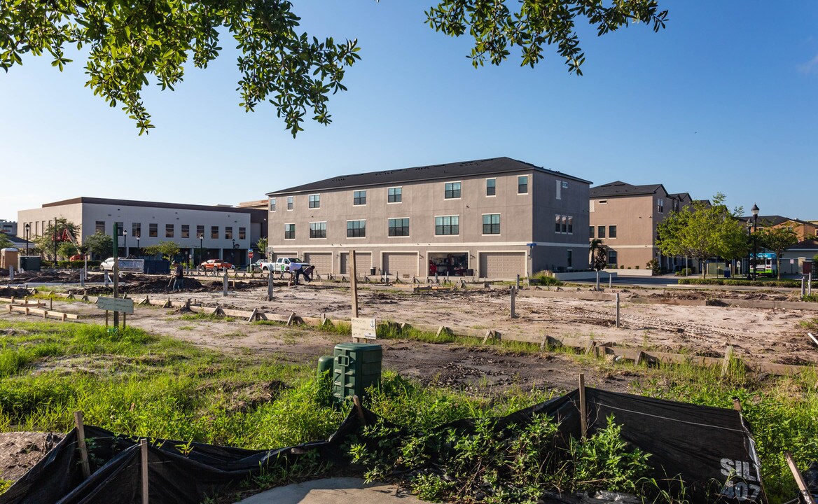 Works at Uptown Avalon in Orlando, FL - Building Photo