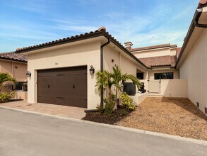 906 E Venice Ave in Venice, FL - Building Photo - Building Photo