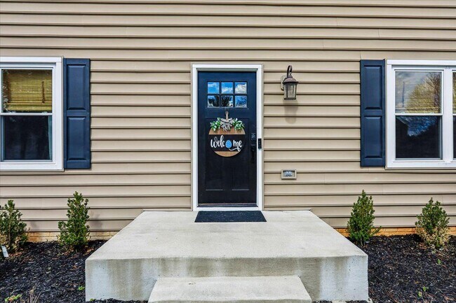 7338 Argonne Dr in Eldersburg, MD - Building Photo - Building Photo