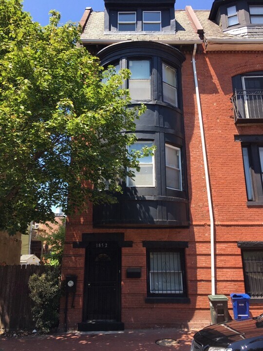 1852 5th St NW in Washington, DC - Building Photo