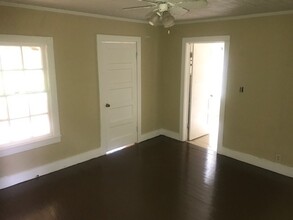 304 Morris Ave in Omaha, TX - Building Photo - Building Photo