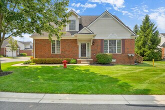 41699 Mitchell Rd in Novi, MI - Building Photo - Building Photo