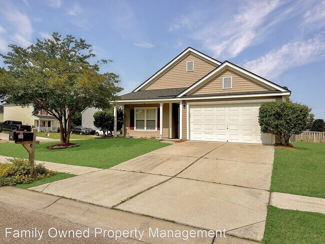 261 Emerald Isle Dr photo'