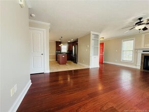 5802 Kessinger Ct in Hope Mills, NC - Foto de edificio - Building Photo