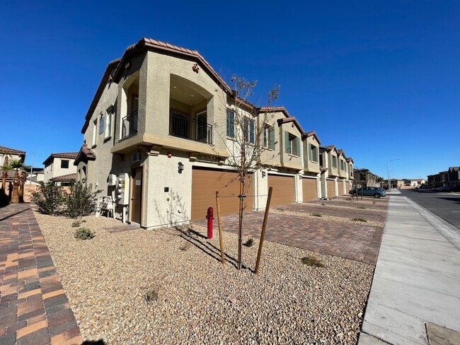 226 Cordelia Cove Ave in Henderson, NV - Building Photo - Building Photo
