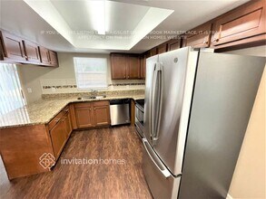 8601 Misty River Ct in Tampa, FL - Building Photo - Building Photo