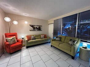 4630 Poinciana St in Lauderdale-by-the-Sea, FL - Building Photo - Building Photo