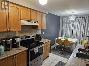 1305 Brandon Terrace in Milton, ON - Building Photo - Building Photo