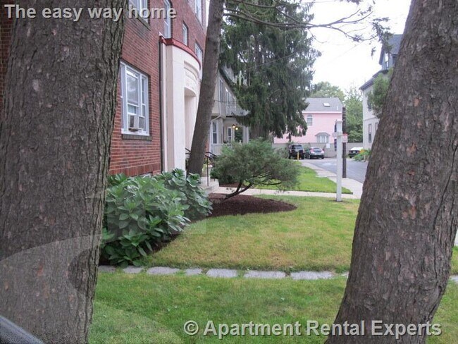 59 Langdon St, Unit #2