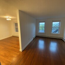 310 Tappan St, Unit 4 in Brookline, MA - Building Photo - Building Photo