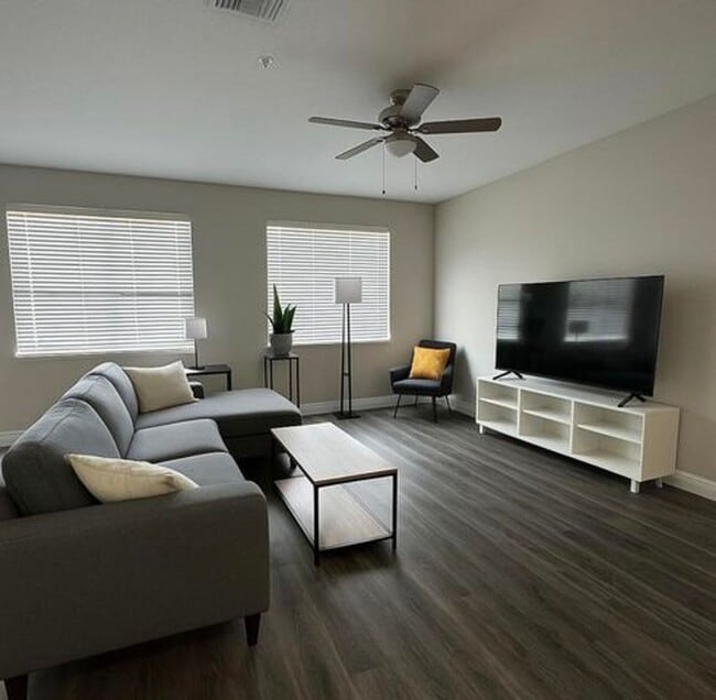 101 Ocean Cay Way in Hypoluxo, FL - Building Photo - Building Photo