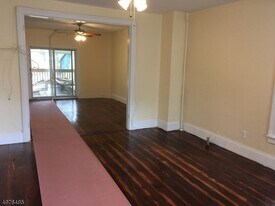 170 Prospect St in Belvidere, NJ - Building Photo