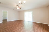 3116 Litchfield Dr in Orange Park, FL - Foto de edificio - Building Photo