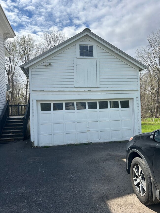 815 Hannibal St in Fulton, NY - Foto de edificio - Building Photo