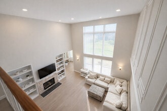 1981 Angelica Ln in Bartlett, IL - Building Photo - Building Photo