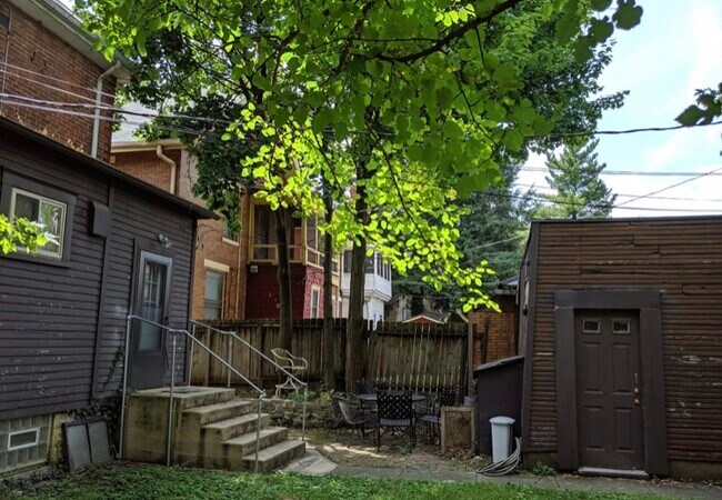 70 E Northwood Ave in Columbus, OH - Building Photo - Building Photo