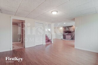 135 Oriole Rd in Matteson, IL - Foto de edificio - Building Photo