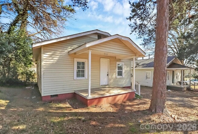 property at 2510 Hemphill St