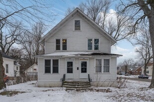 629 3rd St NE, Unit 631 in Waseca, MN - Building Photo